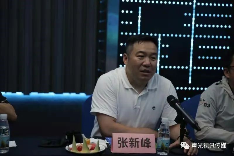 ZOBO董事長張新峰作為聲光視訊行業(yè)聯(lián)盟代表赴豫芒溫暖災區(qū)，傳遞愛心