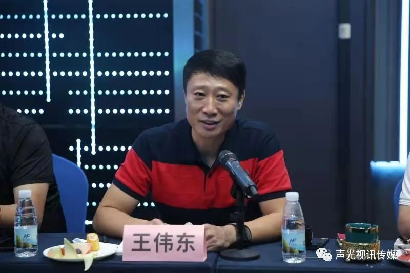 ZOBO董事長張新峰作為聲光視訊行業(yè)聯(lián)盟代表赴豫芒溫暖災區(qū)，傳遞愛心