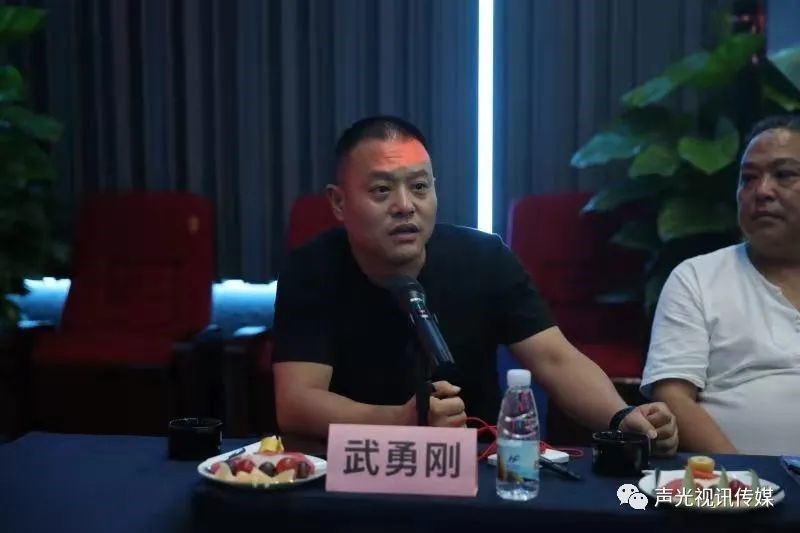ZOBO董事長張新峰作為聲光視訊行業(yè)聯(lián)盟代表赴豫芒溫暖災區(qū)，傳遞愛心