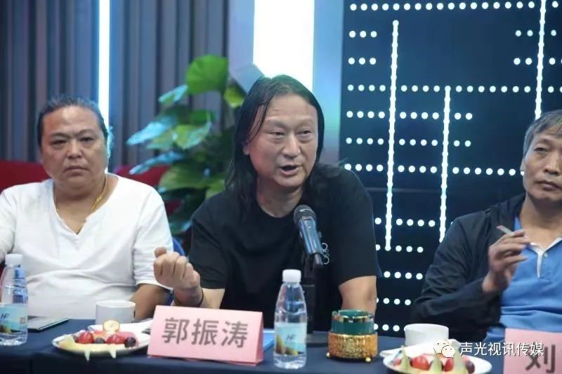 ZOBO董事長張新峰作為聲光視訊行業(yè)聯(lián)盟代表赴豫芒溫暖災區(qū)，傳遞愛心