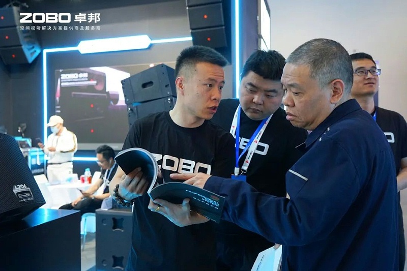 4聚焦展會(huì)盛況丨北京infocomm展 ZOBO卓邦展會(huì)第二天 熱度依舊不減 好評(píng)如潮