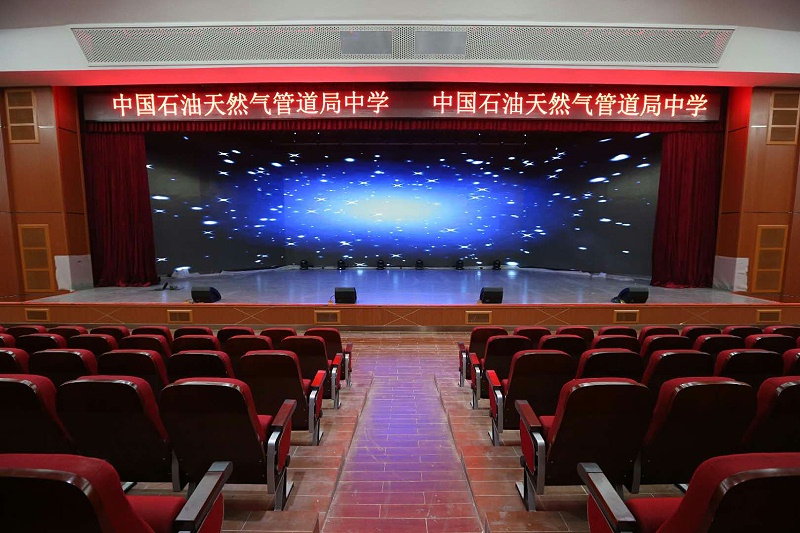 舞臺(tái)音響設(shè)備的選擇與現(xiàn)場(chǎng)調(diào)試