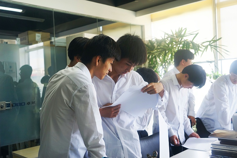 7校企合作 走進(jìn)職場(chǎng) 協(xié)同育人丨歡迎北京市經(jīng)貿(mào)高級(jí)技術(shù)學(xué)校師生來(lái)ZOBO卓邦參觀學(xué)習(xí)