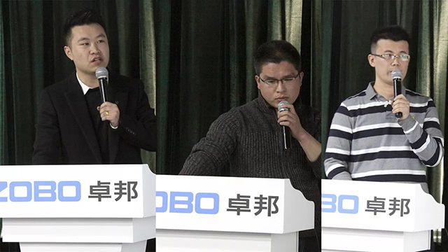 技術(shù)部經(jīng)理大劉偉、小劉偉、推廣部經(jīng)理張曉峰