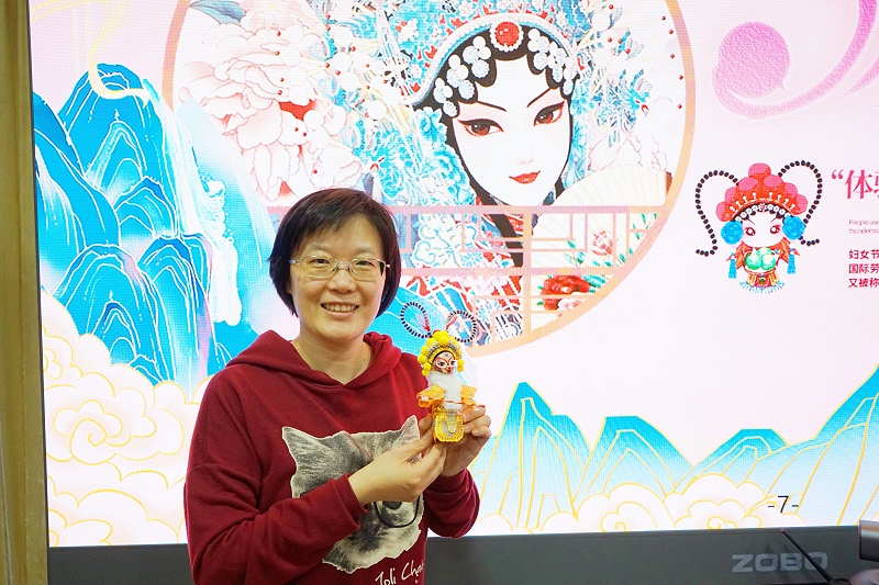 ZOBO卓邦工會(huì)丨舉辦體驗(yàn)非遺之美-制作北京絹人的“女神節(jié)”活動(dòng)