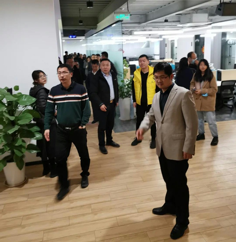 ZOBO卓邦董事長張新峰考察新會(huì)員企業(yè)